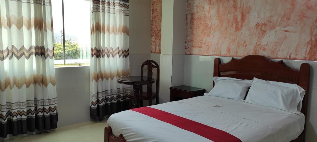 Hotel Real Bolivar Chimbote Eksteriør bilde